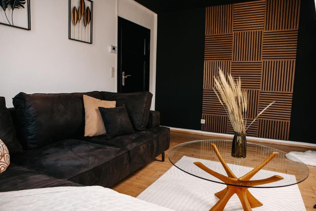 Apartment Modern & Black - - Netflix - Wifi - 4 Person Bochum